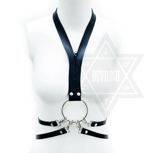 Zip up harness