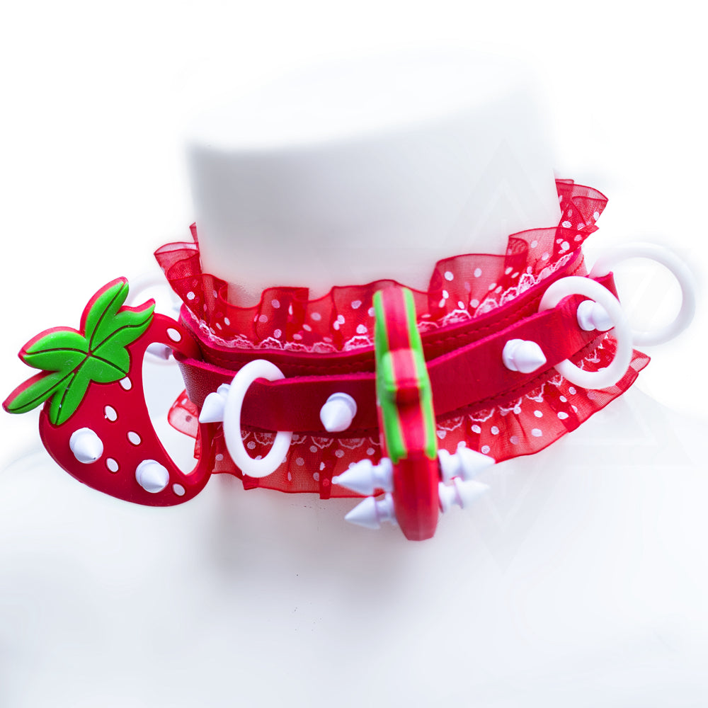 Strawberry flavor choker